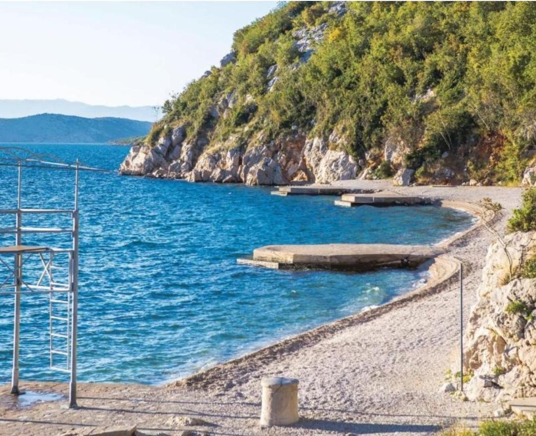 Apartmani Andiks Dramalj Esterno foto