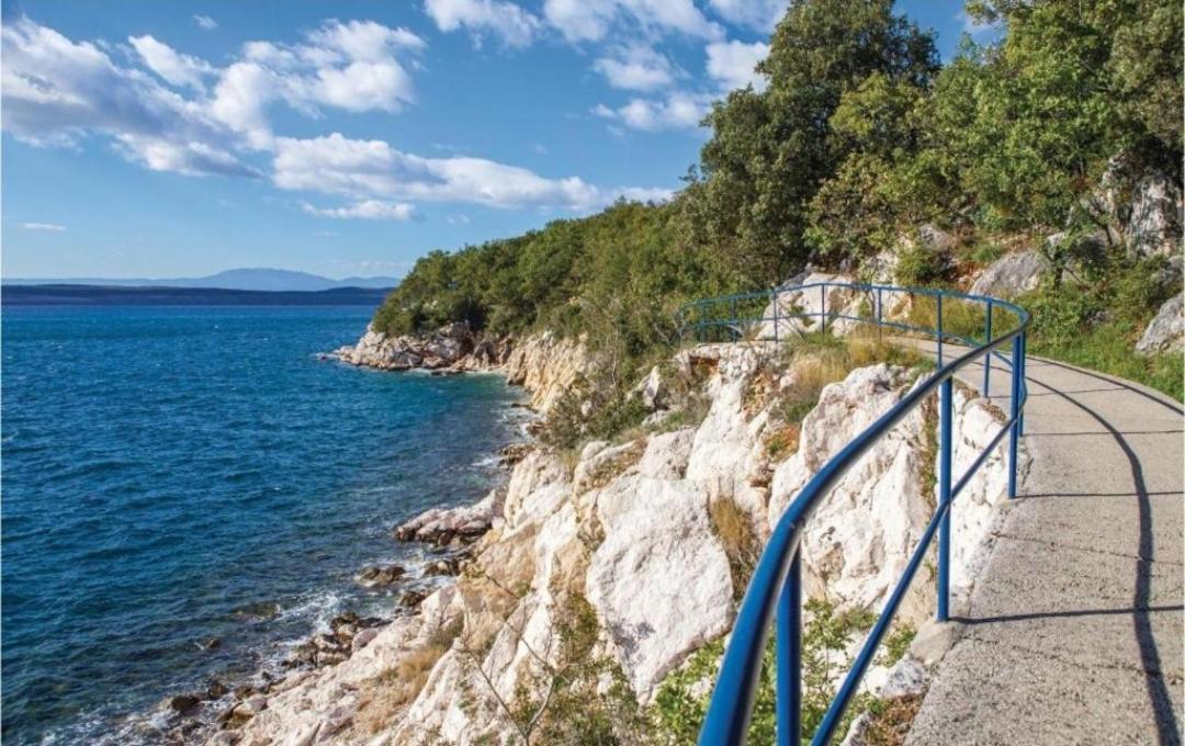 Apartmani Andiks Dramalj Esterno foto