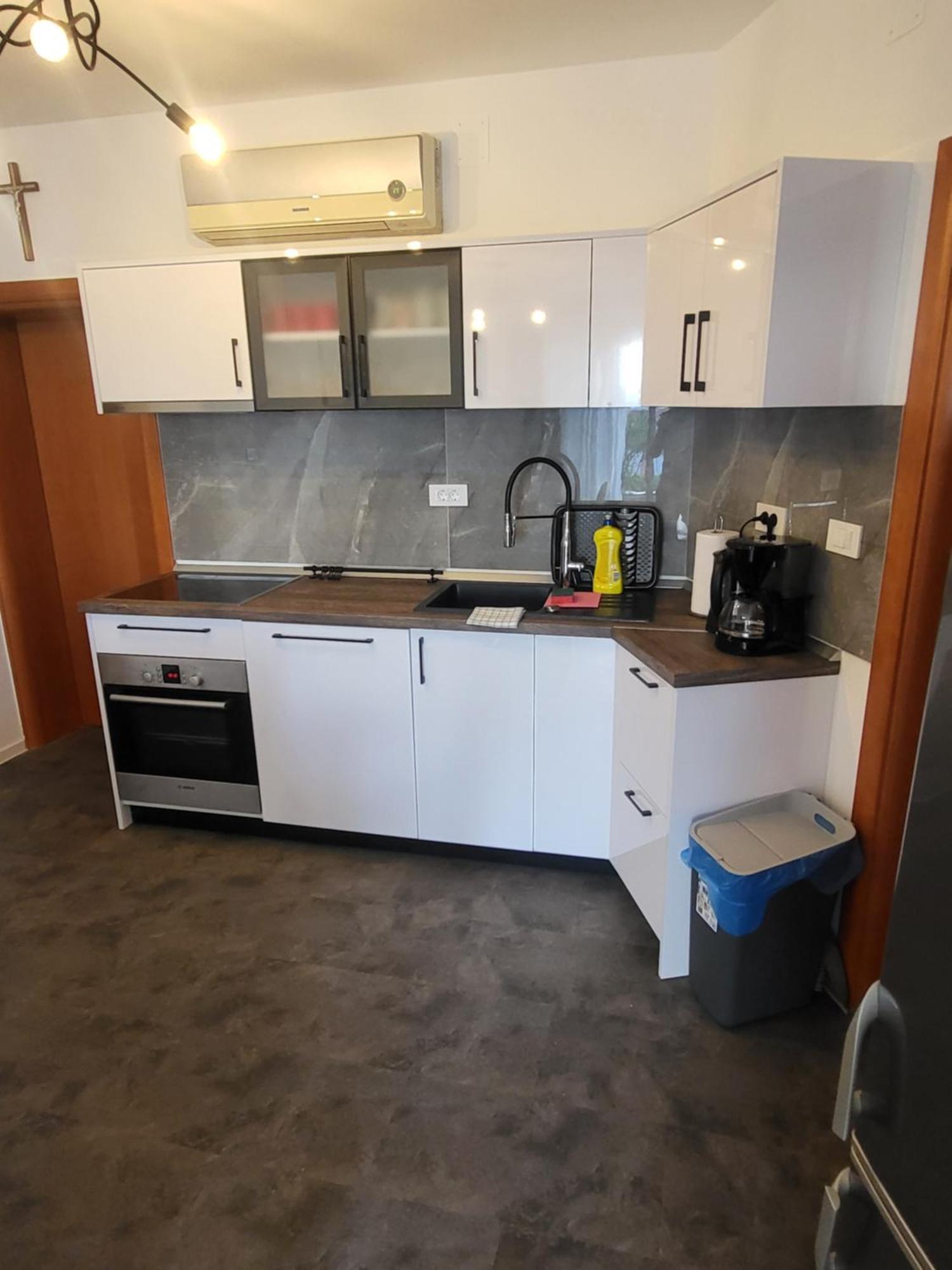 Apartmani Andiks Dramalj Esterno foto