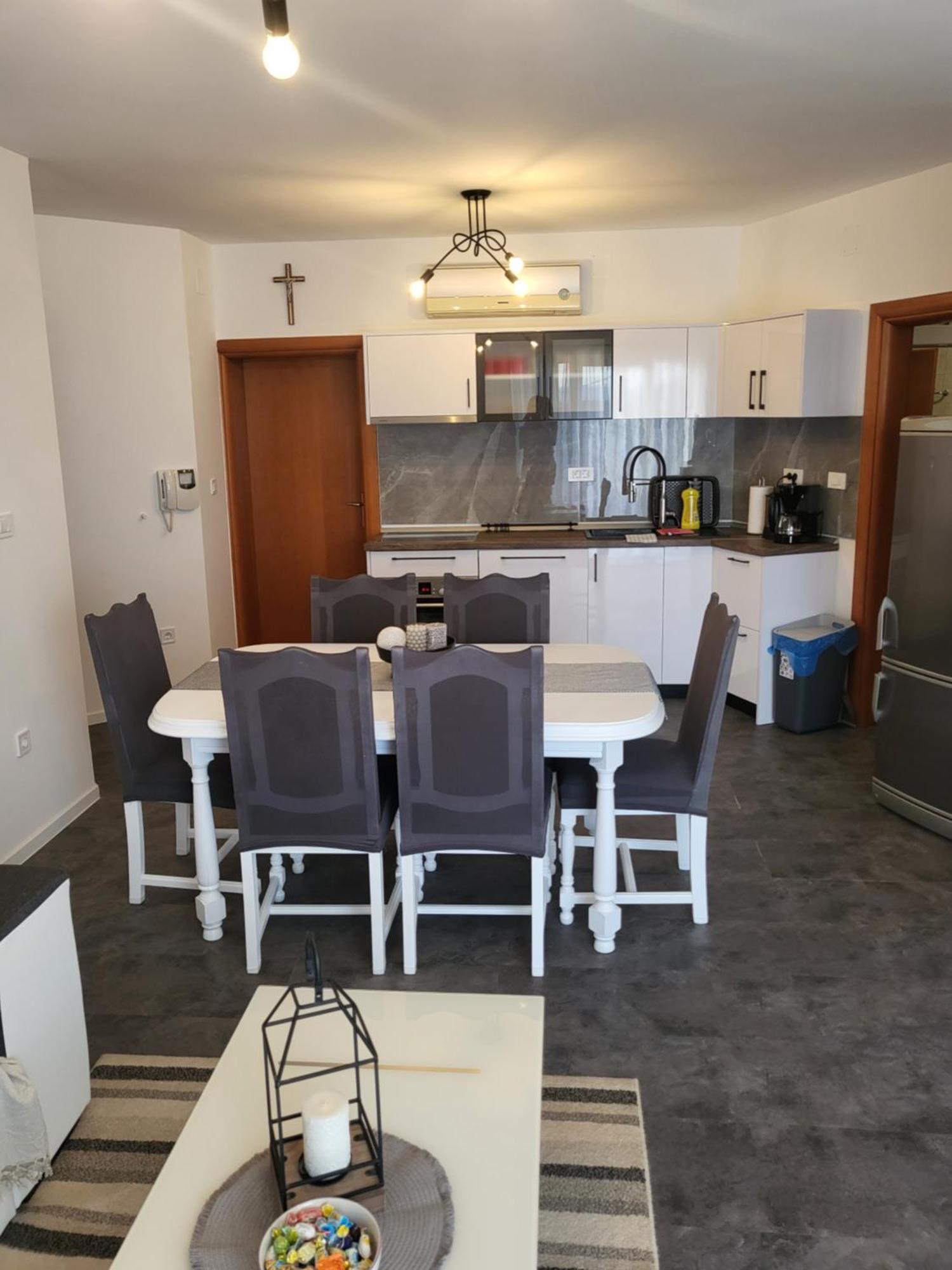 Apartmani Andiks Dramalj Esterno foto
