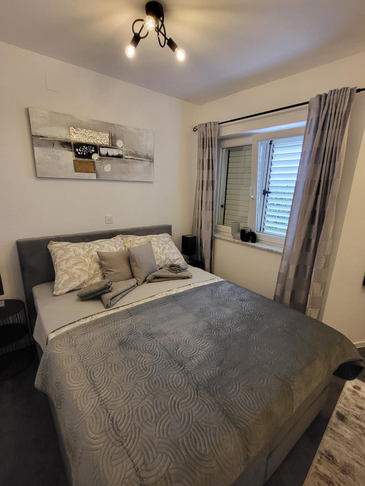Apartmani Andiks Dramalj Esterno foto