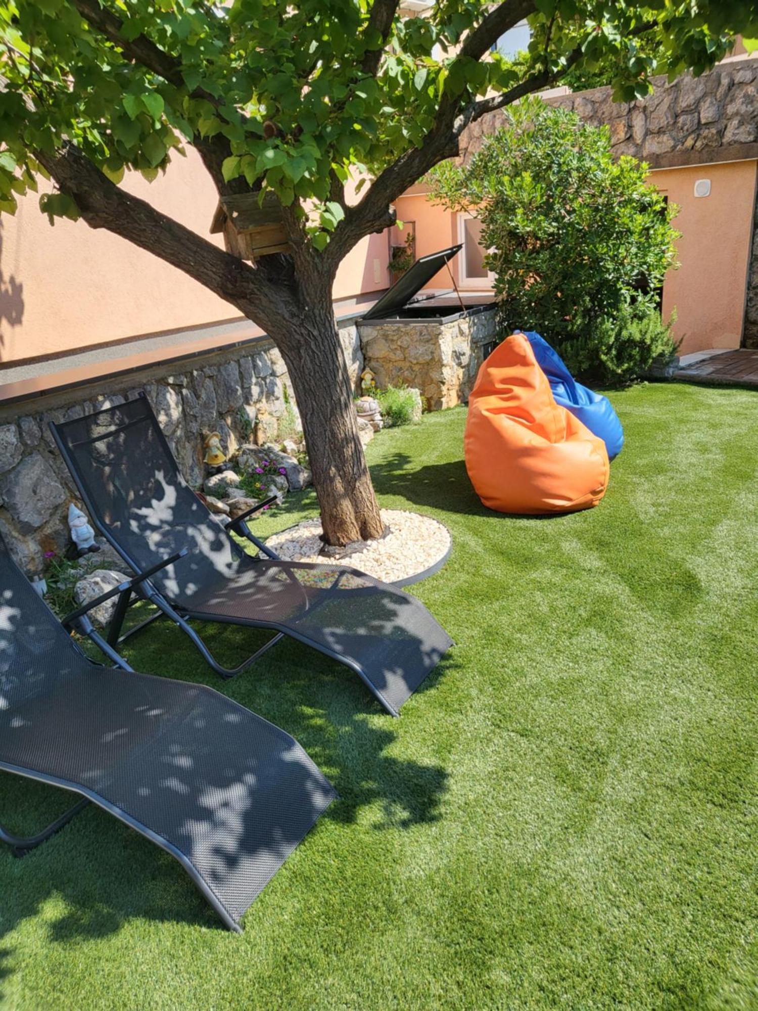 Apartmani Andiks Dramalj Esterno foto