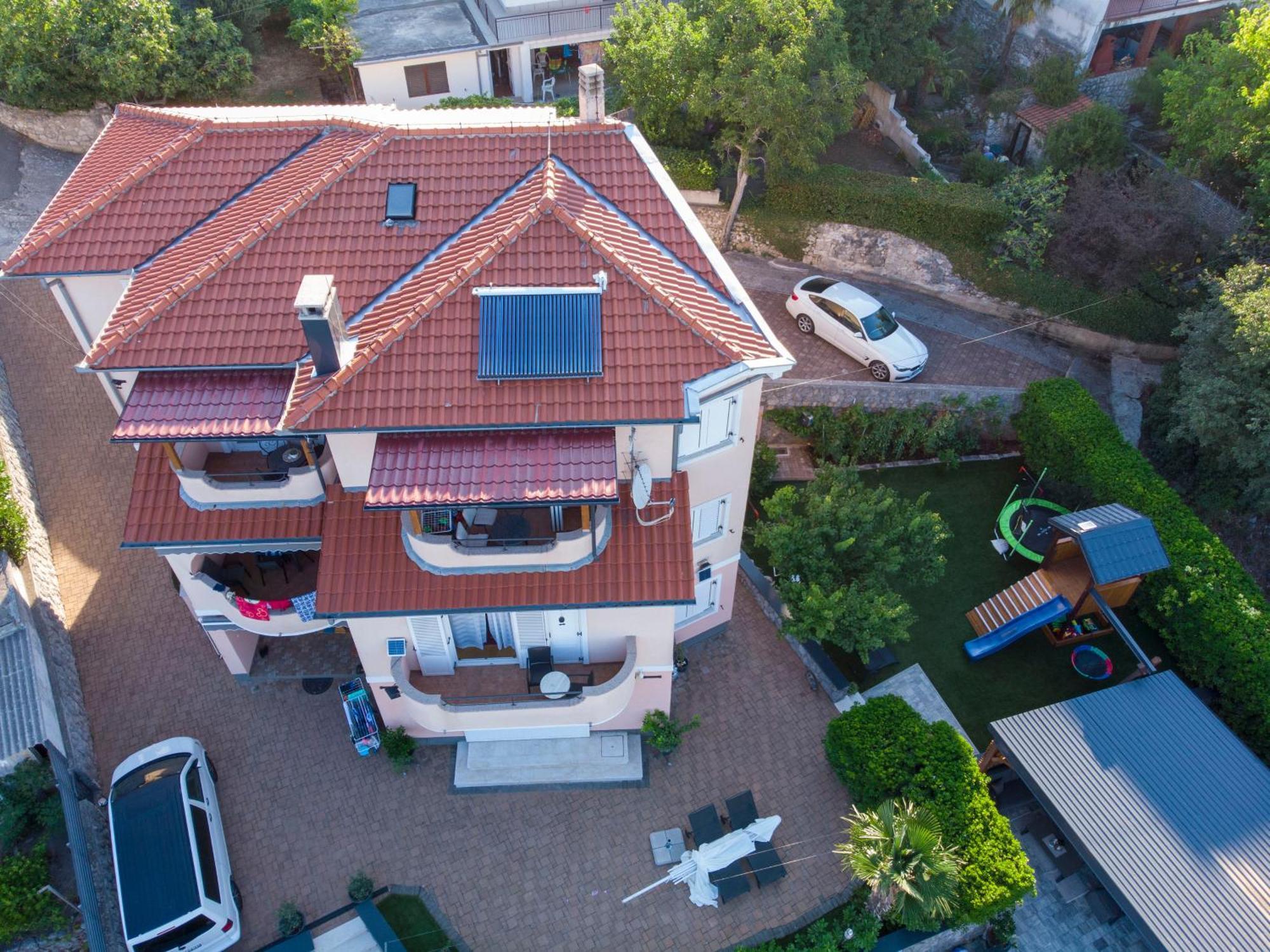 Apartmani Andiks Dramalj Esterno foto